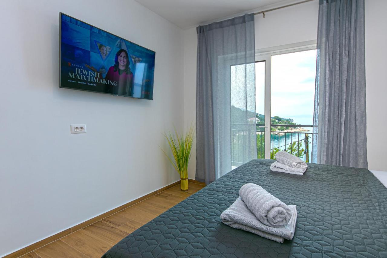Apartment Vidra Brela Luaran gambar