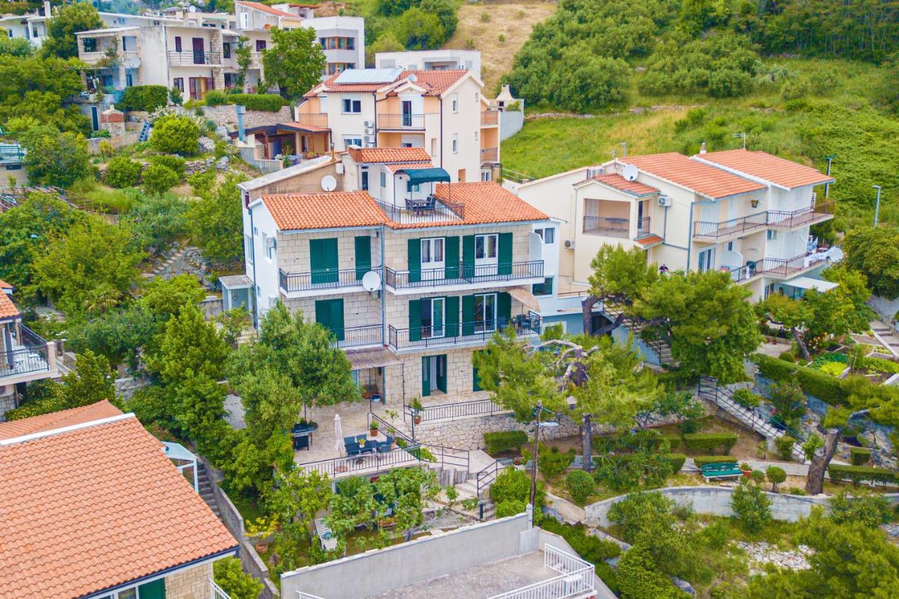 Apartment Vidra Brela Luaran gambar